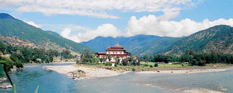 Amo Chuu in Bhutan