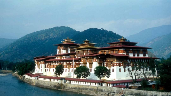 Bhutan Tour Plan for 7Nights and 8Days, Day4: Transfer To Punakha & Sightseeing